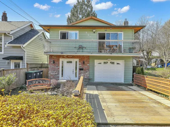 3523 Allan Rd, North Vancouver, BC V7K 2M6