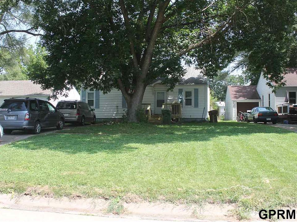 2nd image of 2007 Main St