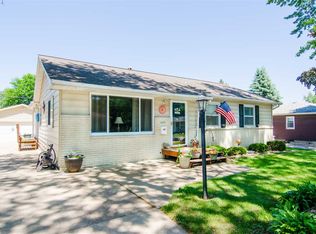 1635 E Mitchell Ave, Waterloo, IA 50702