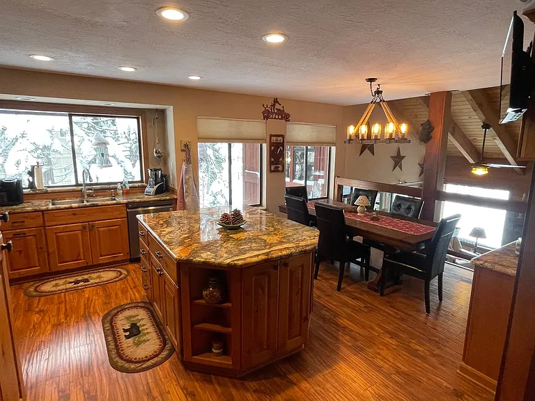 654 Jeff Ln — Photo 38