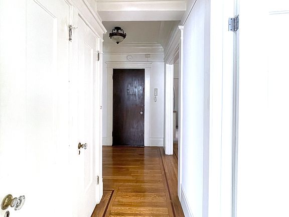 4th image of 1840 Franklin St APT 7