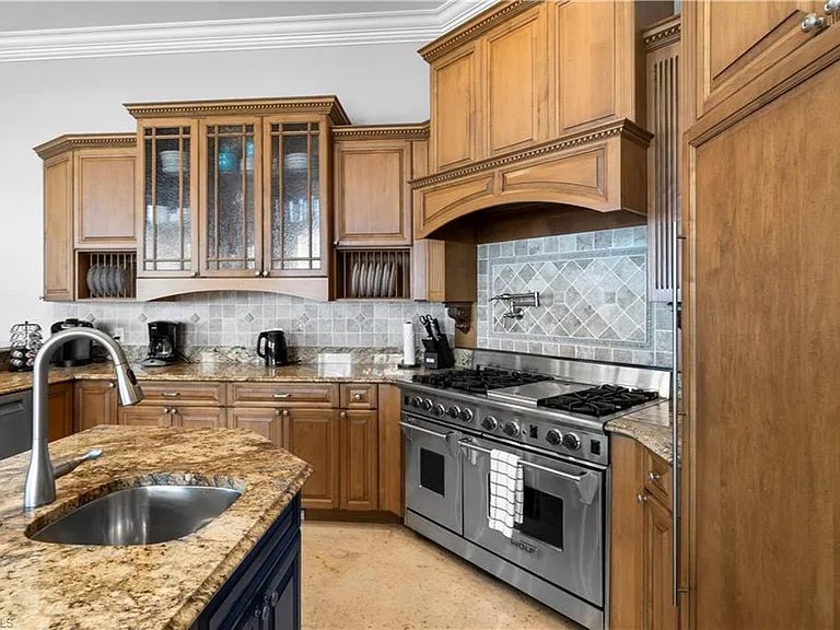 1080 Old Marco Ln — Photo 10