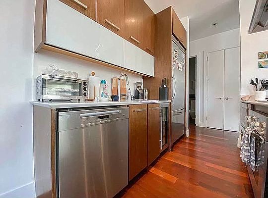 5th image of 166 Montague St APT 5A