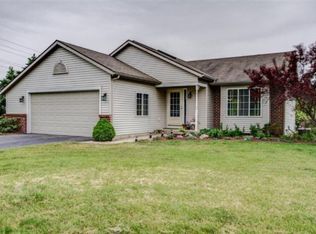 9690 Fairwinds Ct, Alto, MI