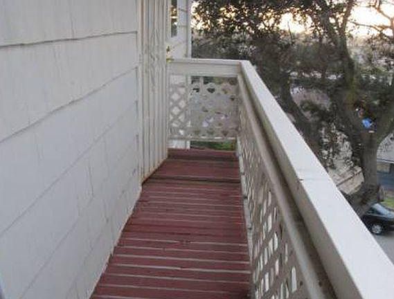 3rd image of 2081 167th Ave