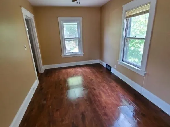 734 Spruce Ave, Niagara Falls, NY 14301