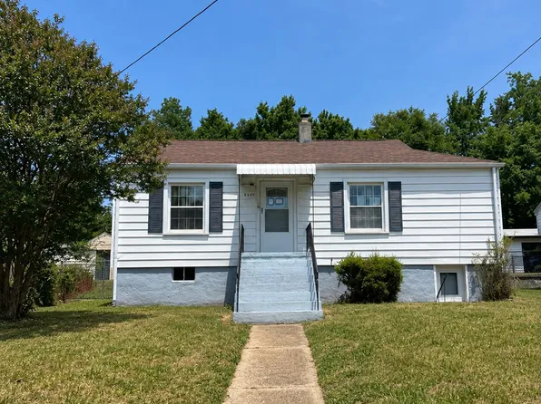 5105 North St NW, Roanoke, VA 24017