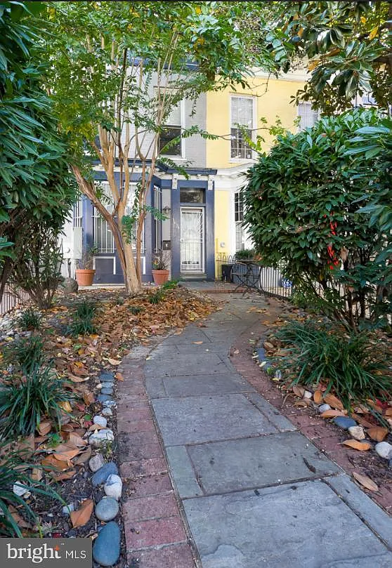 1434 T St NW photo 1