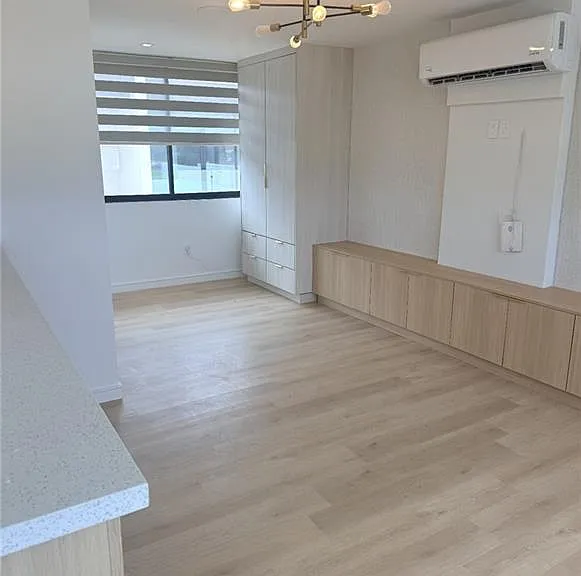 1410 S 7th Ave — Photo 9