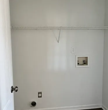 320 Sleepy Ln — Photo 22