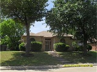 709 Fall Wheat Dr, Desoto, TX 75115