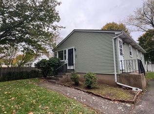 34 Monroe Ct, Meriden, CT 06451