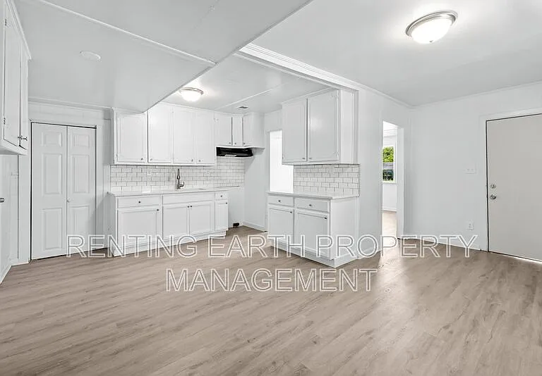 108 E Ann Dr SW — Photo 9