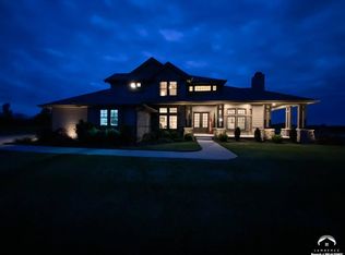 1286 N 1083rd Rd, Lawrence, KS 66047