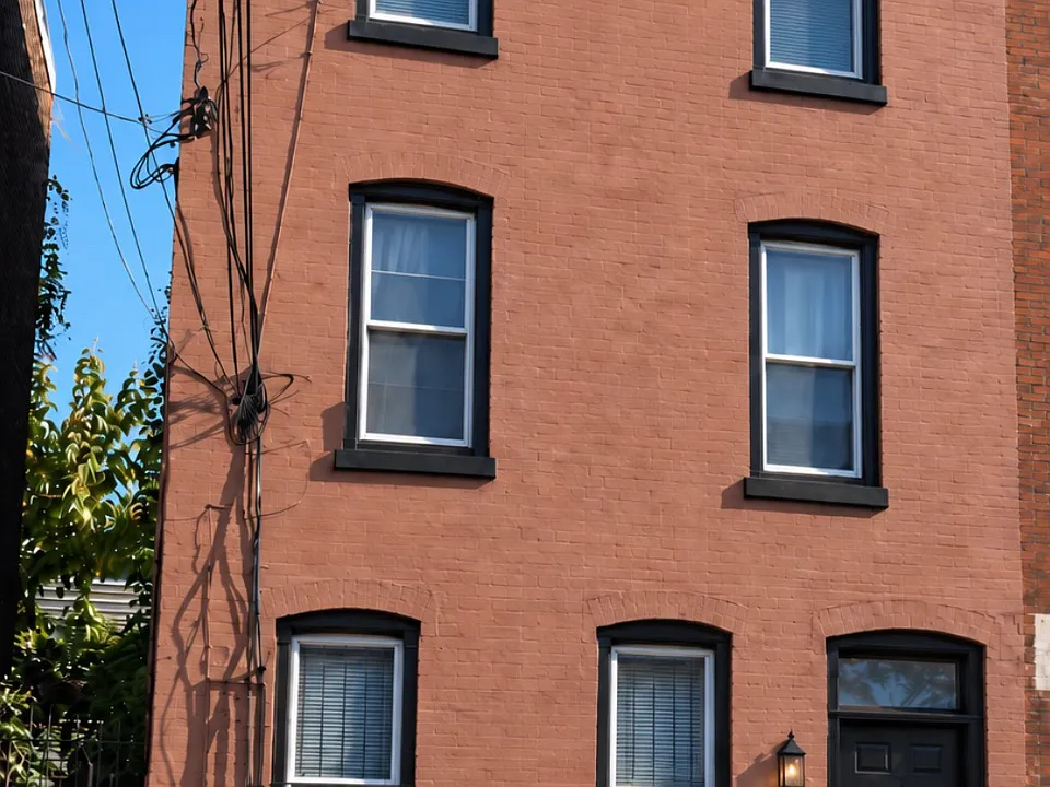 2419 W Master St #3