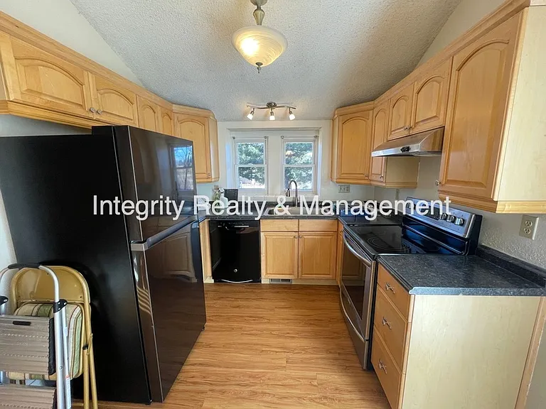 7777 S Steele St — Photo 9