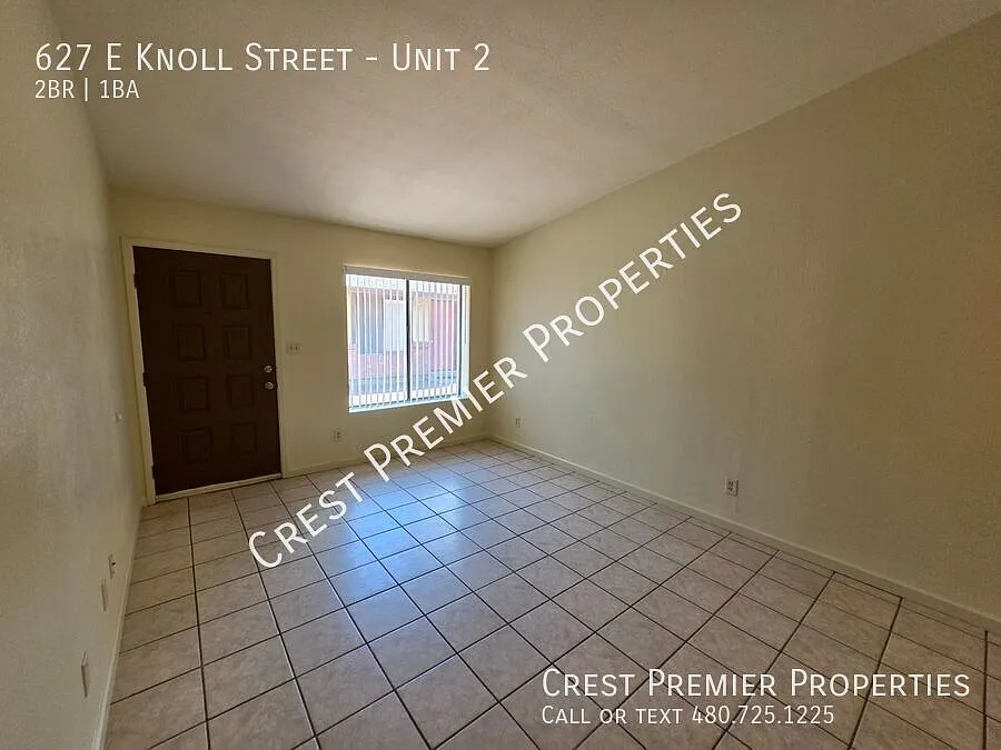 Building Photo - 627 E Knoll St #2