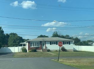 408 Lincoln St, Dupont, PA 18641