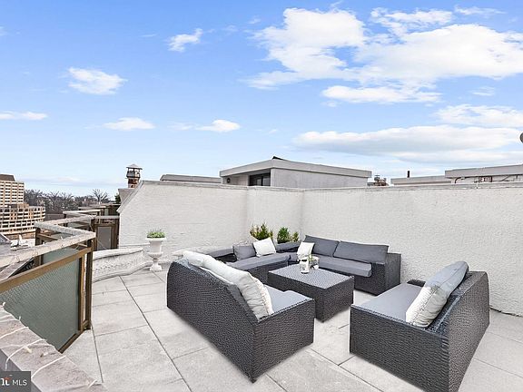 2nd image of 700 New Hampshire Ave NW #1514