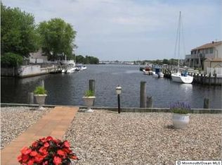 17 Seagull Pt, Bayville, NJ 08721