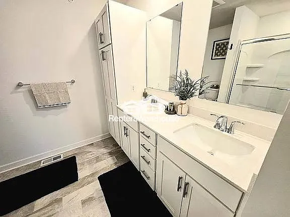 3040 Basswood St #A — Photo 15