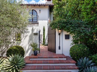 800 S Grand Ave, Pasadena, CA, 91105