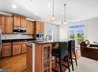 5725 Callcott Way UNIT P, Alexandria, VA 22312