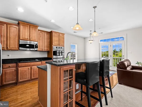 5725 Callcott Way Unit P, Alexandria, VA 22312