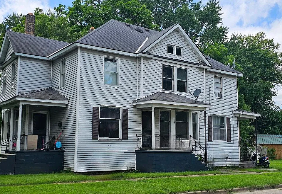 303 N 3rd St