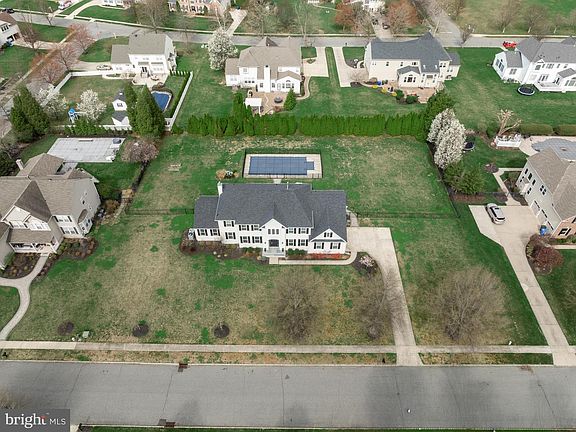 4th image of 5 Periwinkle Pl