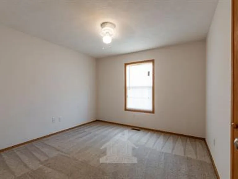 204B Beatie St — Photo 7