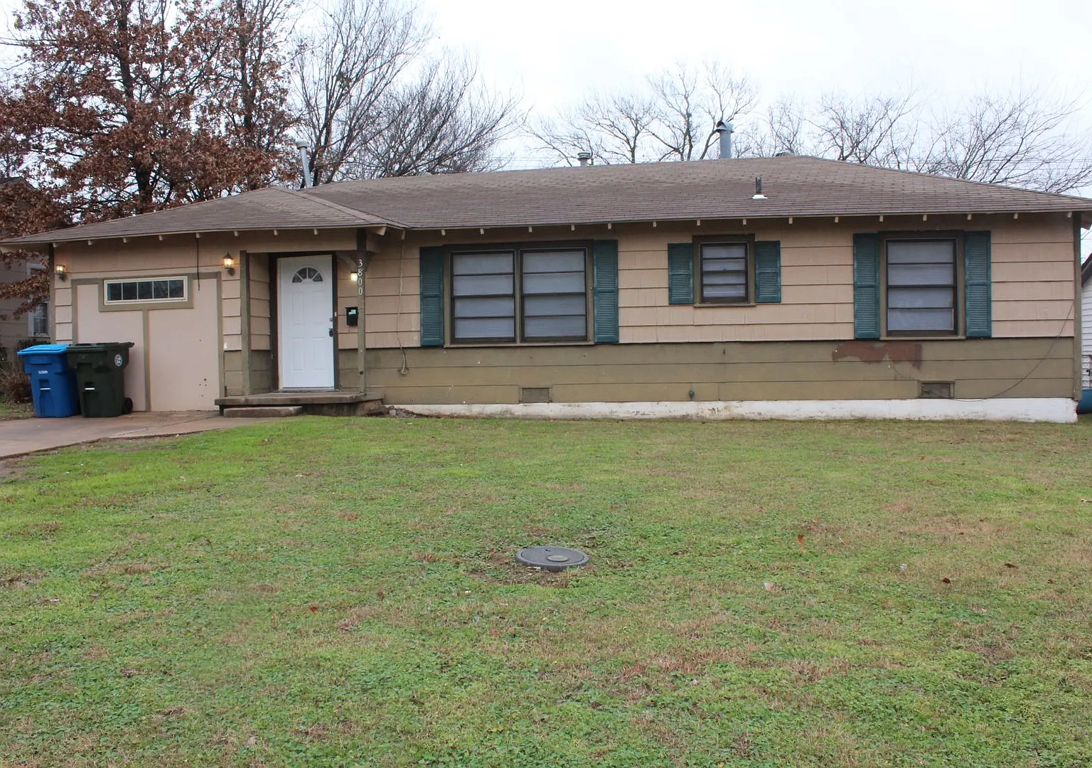 3-4 Bedrooms! — Photo 1