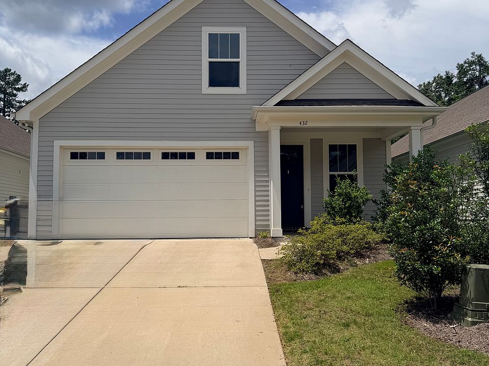 1st image of 432 Live Oak Dr