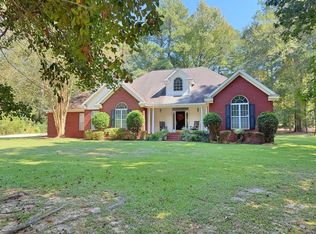 604 Fairway Dr, Dothan, AL 36301