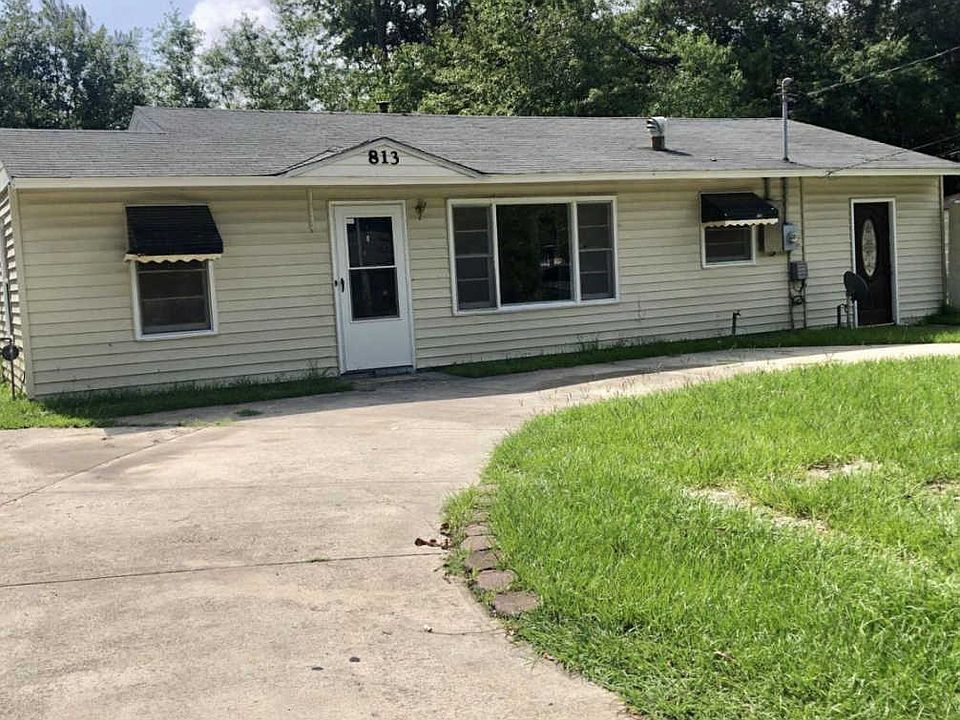 1st image of 813 Bethune Dr
