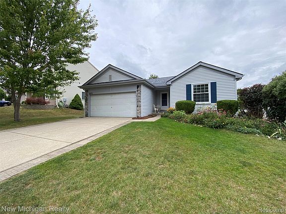 3rd image of 3373 Herrington Dr