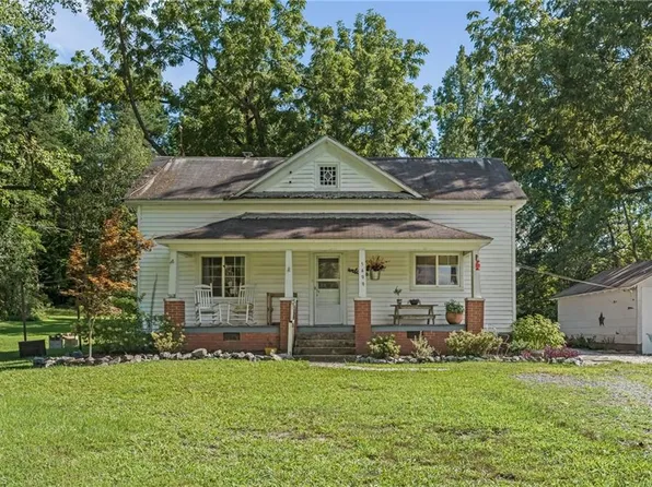 5499 Ramseur Julian Rd, Liberty, NC 27298