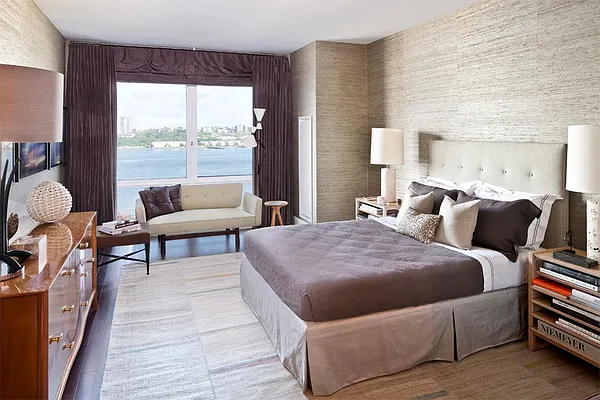 Sold by Corcoran | media 23