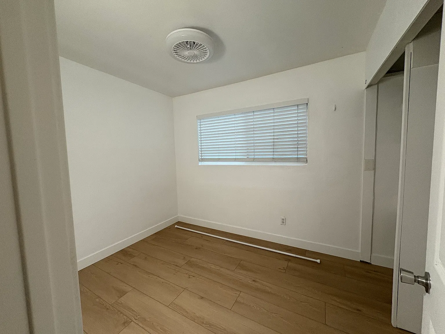 2 bed, 750 sqft, $2,995 — Photo 2