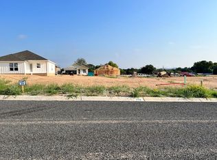 708 Wedgewood Ln, Fredericksburg, TX 78624