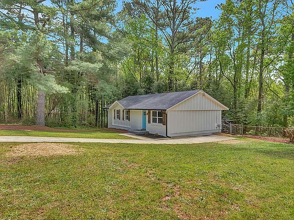 3rd image of 3248 Fern Valley Dr