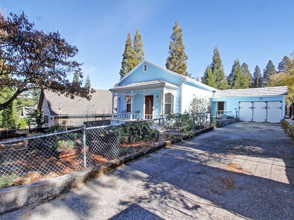 2nd image of 421 Kate Hayes St