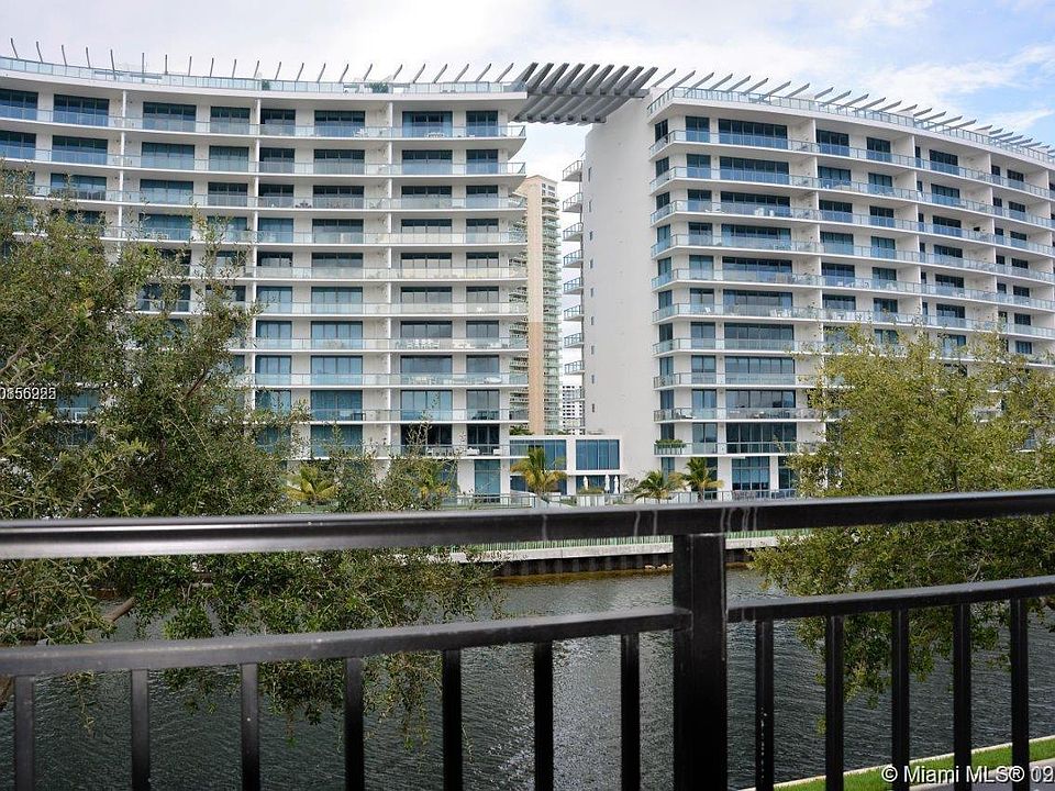 1st image of 3245 NE 184th St APT 13307
