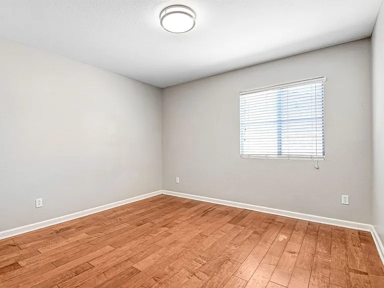 25629 Driftview Cir — Photo 13