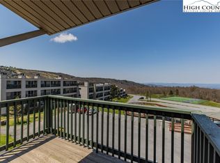 301 Pinnacle Inn Rd #4314, Banner Elk, NC 28604