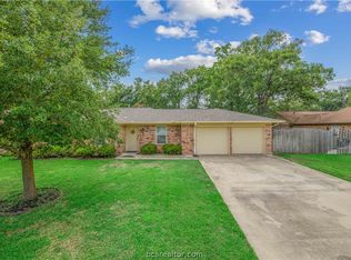 7804 Appomattox Dr, College Station, TX 77845