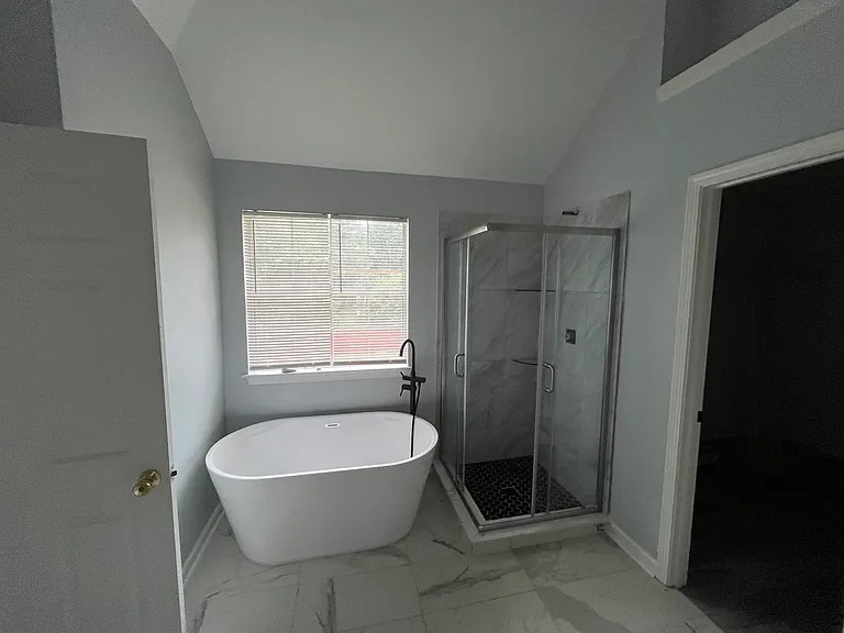 6038 Hitt Lake Ct — Photo 21