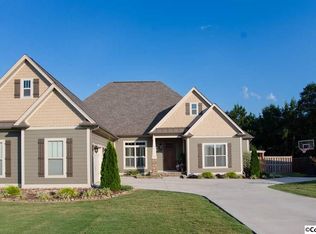 18326 Red Tail St, Athens, AL 35613