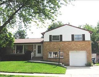 1st image of 902 Sherman Ave