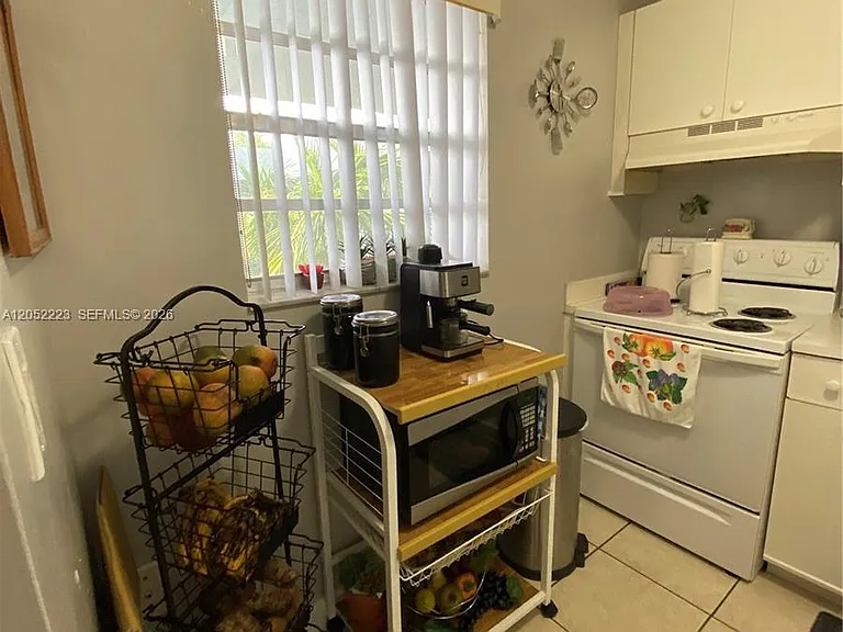 1755 W 60th St #D310 — Photo 7
